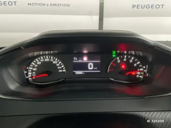 PEUGEOT 2008 II - voiture d'occasion - Photo 12