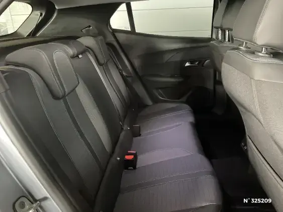 PEUGEOT 2008 II - voiture d'occasion - Photo 11