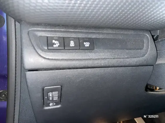 PEUGEOT 208 - voiture d'occasion - Photo 15