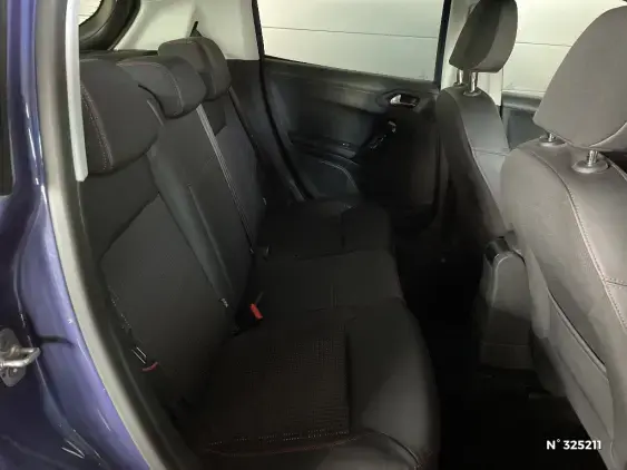 PEUGEOT 208 - voiture d'occasion - Photo 11