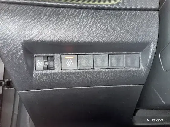 PEUGEOT 208 BUSINESS R II - voiture d'occasion - Photo 15