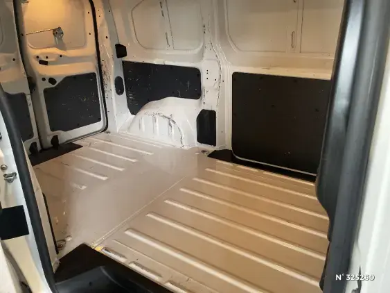 PEUGEOT EXPERT FG III - voiture d'occasion - Photo 10