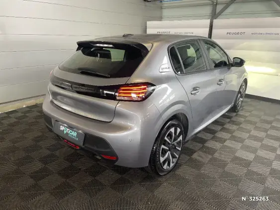 PEUGEOT 208 II - voiture d'occasion - Photo 4