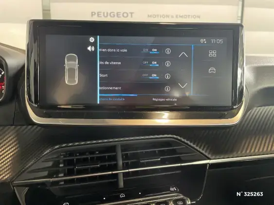 PEUGEOT 208 II - voiture d'occasion - Photo 14