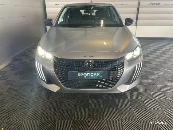 PEUGEOT 208 II - voiture d'occasion - Photo 3