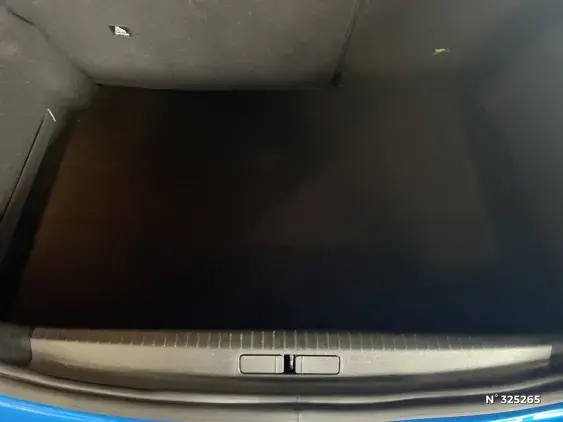 PEUGEOT 208 BUSINESS R II - voiture d'occasion - Photo 7