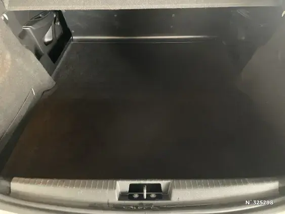 PEUGEOT 208 II - voiture d'occasion - Photo 7