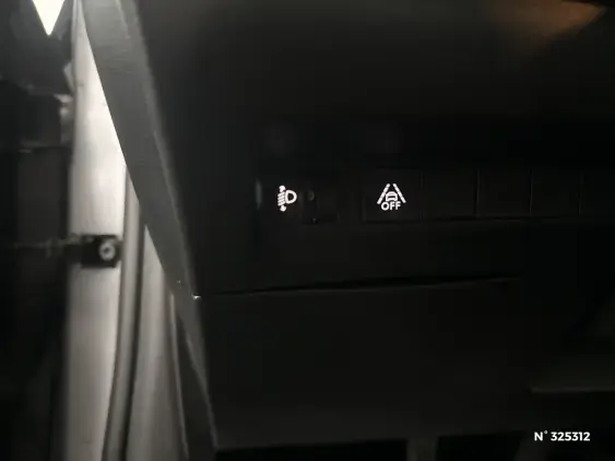 PEUGEOT 208 BUSINESS R II - voiture d'occasion - Photo 15