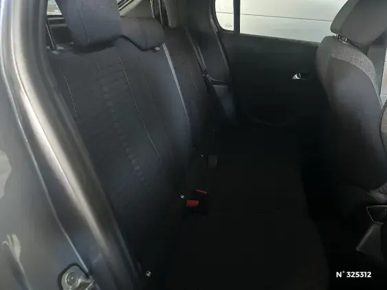 PEUGEOT 208 BUSINESS R II - voiture d'occasion - Photo 11