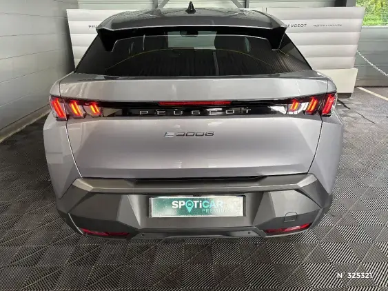 PEUGEOT 3008 ELECTRIQUE III - voiture d'occasion - Photo 6