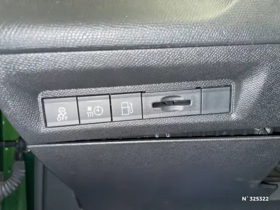 PEUGEOT 308 III - voiture d'occasion - Photo 15