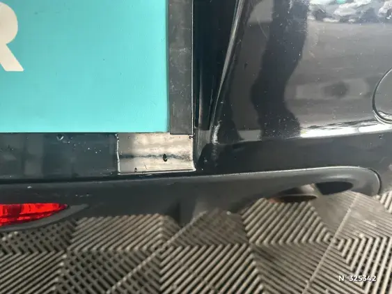 PEUGEOT 208 BUSINESS R II - voiture d'occasion - Photo 25