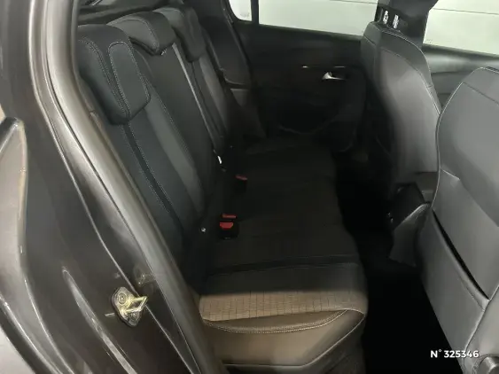 PEUGEOT 208 BUSINESS R II - voiture d'occasion - Photo 11