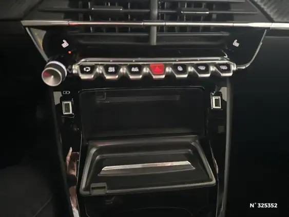 PEUGEOT 2008 ELECTRIQUE II - voiture d'occasion - Photo 27