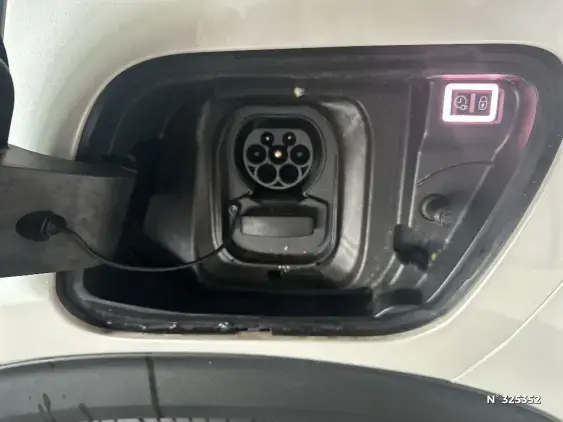PEUGEOT 2008 ELECTRIQUE II - voiture d'occasion - Photo 33