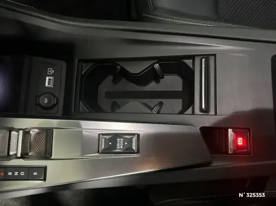 PEUGEOT 308 III - voiture d'occasion - Photo 30