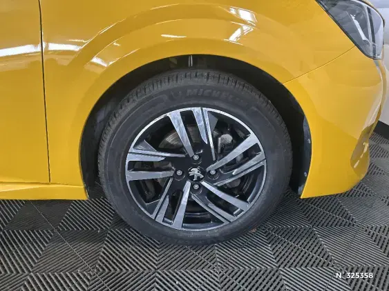 PEUGEOT 208 II - voiture d'occasion - Photo 8