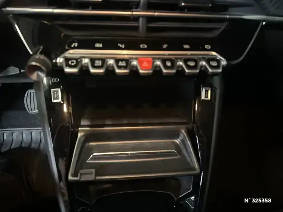 PEUGEOT 208 II - voiture d'occasion - Photo 28