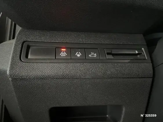 PEUGEOT 3008 II - voiture d'occasion - Photo 15