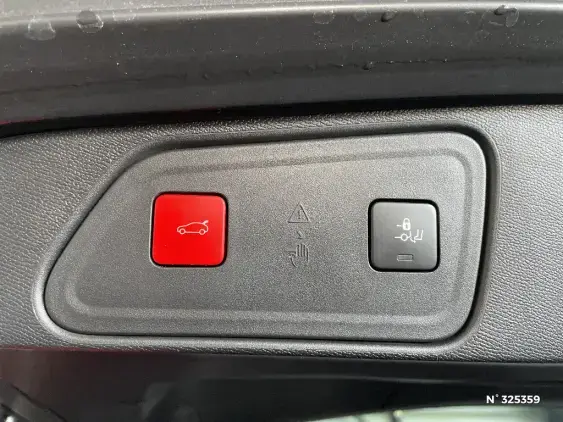 PEUGEOT 3008 II - voiture d'occasion - Photo 26