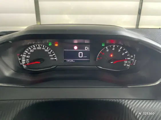 PEUGEOT 2008 II - voiture d'occasion - Photo 12