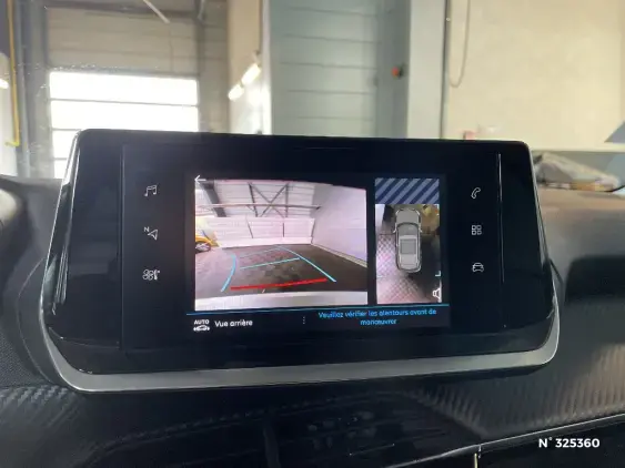 PEUGEOT 2008 II - voiture d'occasion - Photo 14