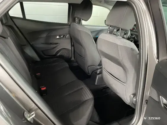 PEUGEOT 2008 II - voiture d'occasion - Photo 11