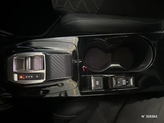 PEUGEOT 2008 II - voiture d'occasion - Photo 25