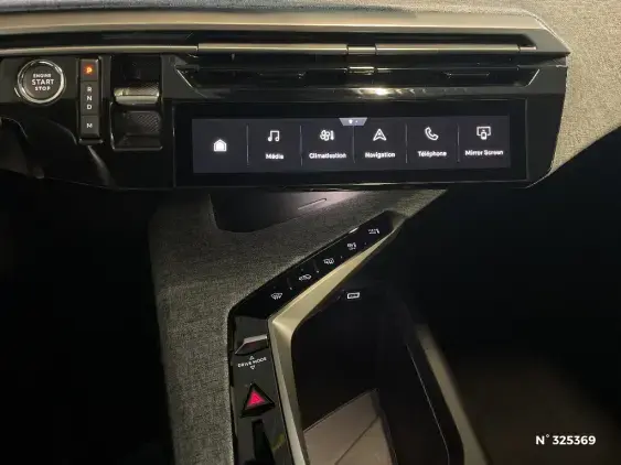 PEUGEOT 3008 III - voiture d'occasion - Photo 25