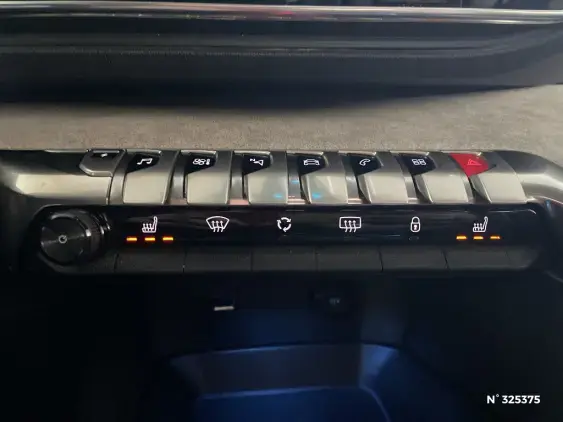 PEUGEOT 3008 II - voiture d'occasion - Photo 27