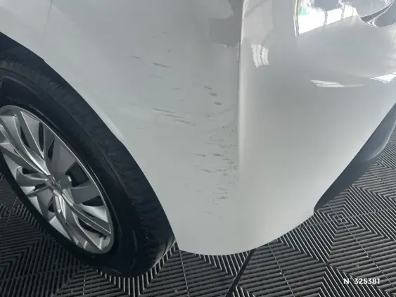 PEUGEOT 208 BUSINESS R II - voiture d'occasion - Photo 24