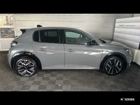 PEUGEOT 208 II - voiture d'occasion - Photo 5