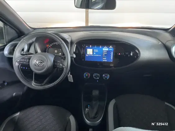 TOYOTA AYGO X - voiture d'occasion - Photo 9