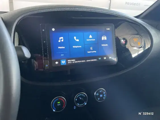 TOYOTA AYGO X - voiture d'occasion - Photo 13
