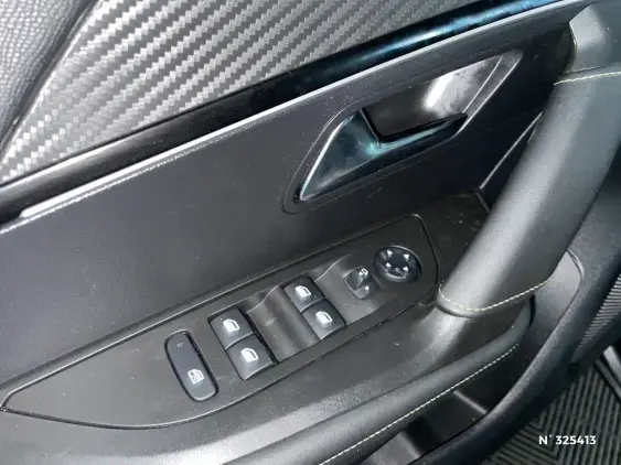 PEUGEOT 2008 II - voiture d'occasion - Photo 15
