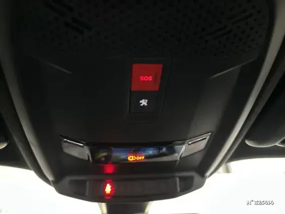 PEUGEOT 2008 II - voiture d'occasion - Photo 30