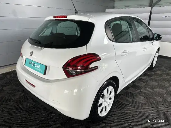 PEUGEOT 208 - voiture d'occasion - Photo 4