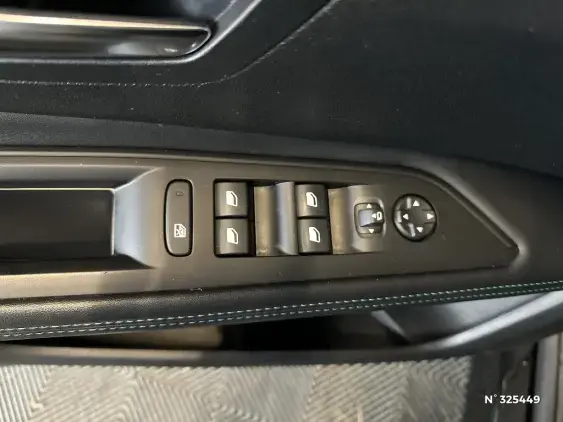 PEUGEOT 3008 II - voiture d'occasion - Photo 29