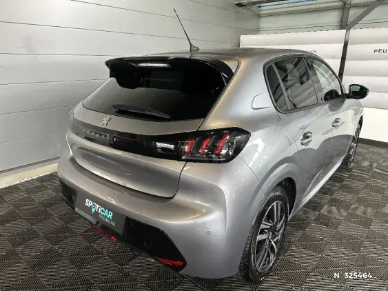 PEUGEOT 208 II - voiture d'occasion - Photo 4
