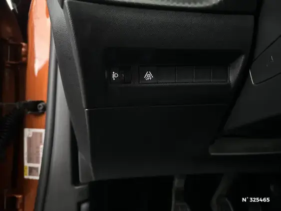 PEUGEOT 2008 II - voiture d'occasion - Photo 15