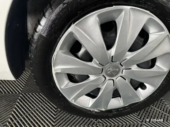 PEUGEOT 108 - voiture d'occasion - Photo 24