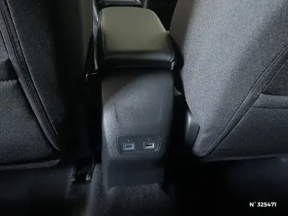 PEUGEOT 2008 II - voiture d'occasion - Photo 29