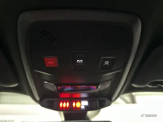 PEUGEOT 2008 II - voiture d'occasion - Photo 29