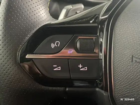 PEUGEOT 2008 II - voiture d'occasion - Photo 26