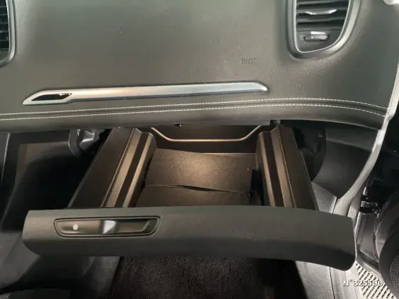RENAULT SCENIC IV - voiture d'occasion - Photo 15