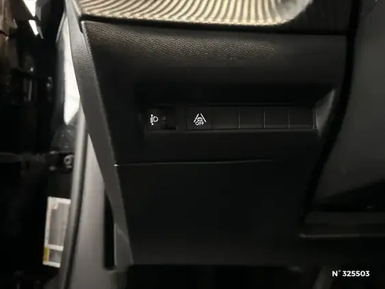 PEUGEOT 2008 II - voiture d'occasion - Photo 15