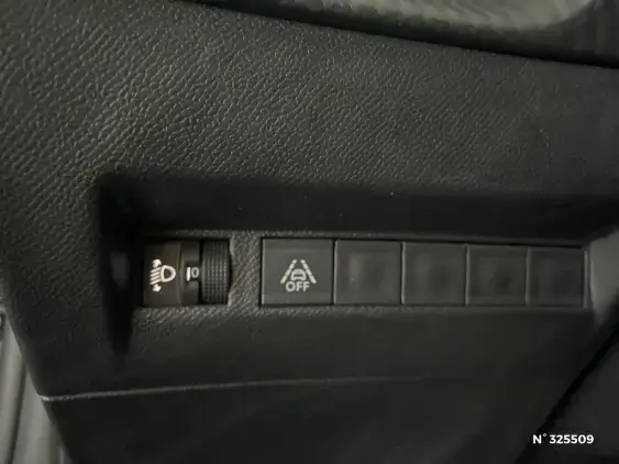 PEUGEOT 208 II - voiture d'occasion - Photo 15