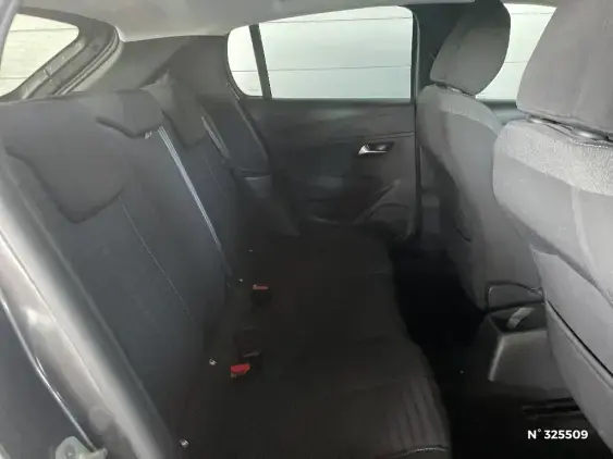 PEUGEOT 208 II - voiture d'occasion - Photo 11