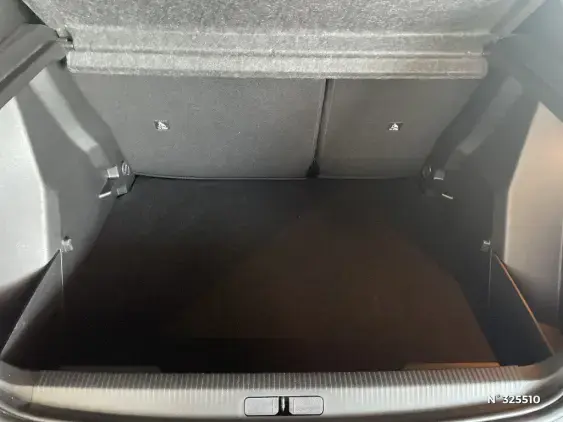 PEUGEOT 2008 II - voiture d'occasion - Photo 7