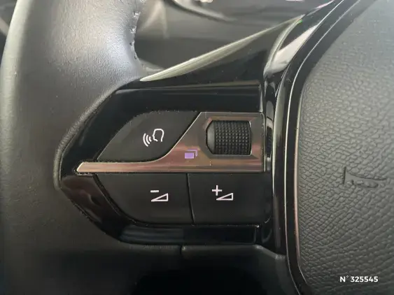 PEUGEOT 2008 II - voiture d'occasion - Photo 26